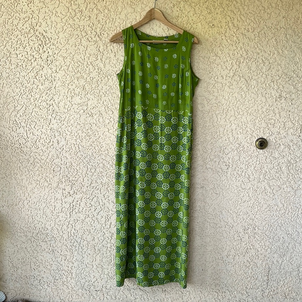 White Rice full-length green dress. Medium. 100 percent rayon.